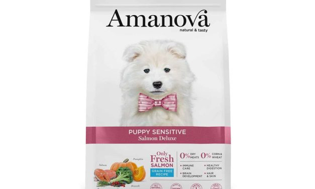 PUPPY SENSITIVE SALMON DELUXE – KOMPLETNA KARMA DLA SZCZENIĄT W WIEKU OD 2 DO 10 MIESIĘCY. IDEALNA DLA PSÓW O WRAŻLIWEJ SKÓRZE 